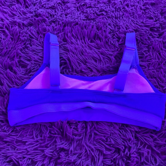 Bikini - Picture 5 of 6